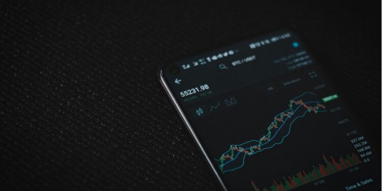 Exploring Advanced DeFi Strategies: Liquid Staking and Vaulting Options