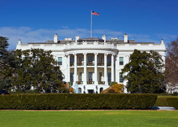 Ex-White House Official Says Bitcoin Could Reach $170,000 Post Halving