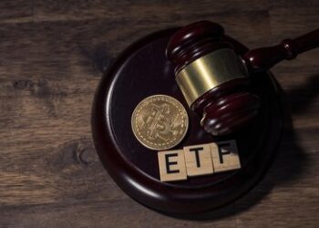 CFTC Chair Raises Concerns Over Bitcoin ETFs ‘Thin Regulation’, Warns Of Market Integrity Risks