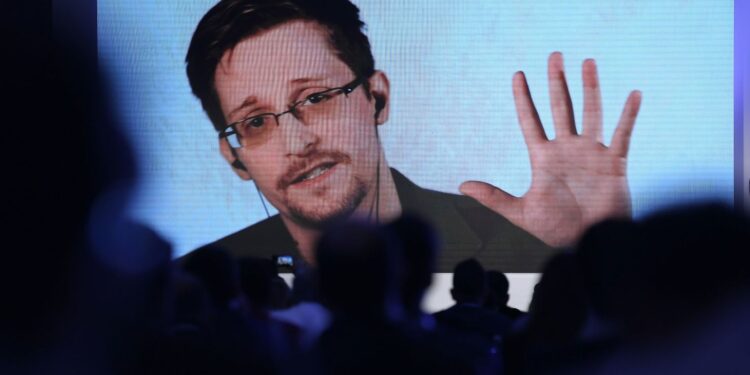 Snowden Reveals ‘Unpopular But True’ Opinion On Bitcoin