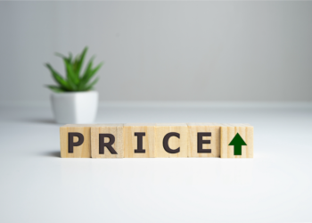 PEPE Ready To Jump? Crypto Analyst Forecasts 65% Price Surge