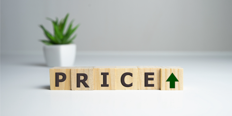 PEPE Ready To Jump? Crypto Analyst Forecasts 65% Price Surge