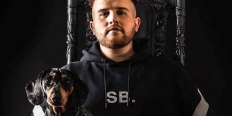 Safemoon CEO On The Brink Of Losing Legal Representation Due To Lack of Funds