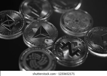 Analyst Predicts 2x Surge Post-Bitcoin Rally