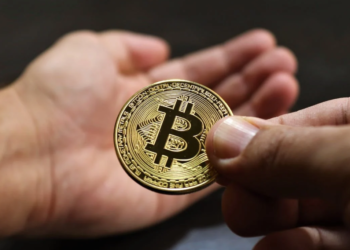 Bitcoin As Fee? UK Prime Minister Denies Claims Of Bitcoin Or $1 Million Payment For Interview