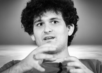 Report: Bankman-Fried Stands by Legal Team Amid Potential Conflict of Interest