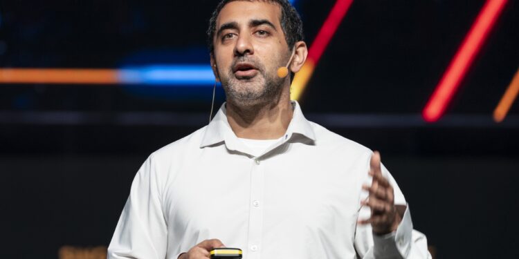 Ex-Coinbase CTO Urges ‘Vote for Bitcoin’: Why It Matters