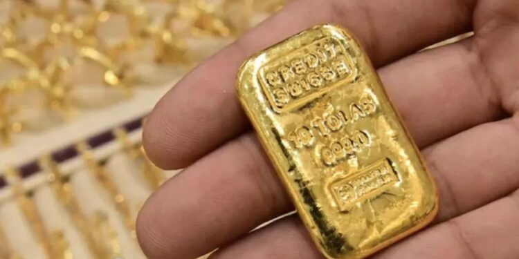 Gold’s Price Surge to Nearly $2,200 Overshadowed by Bitcoin’s ‘Speculative Mania,’ Peter Schiff Claims