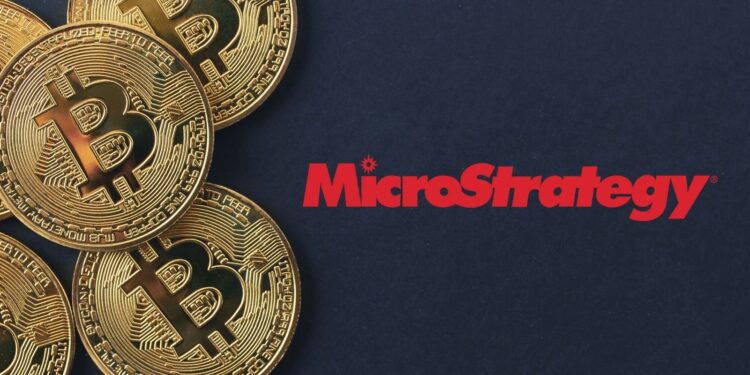 Hedge Fund Goes Long Bitcoin, Short MicroStrategy: Details
