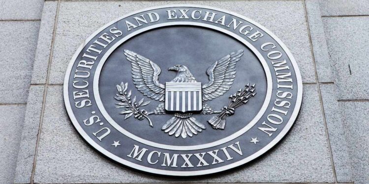 US Senators Push SEC to Stop Approving Spot Crypto ETFs — Say Other Crypto Markets Risker Than Bitcoin