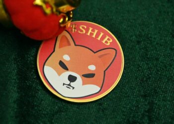 Shiba Inu Turns Bullish: Crypto Analyst Predicts Massive Price Surge