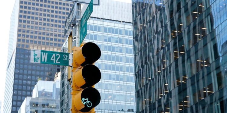 Forget Wall Street, Uniswap Is The New Trading King With $2 Trillion Crown