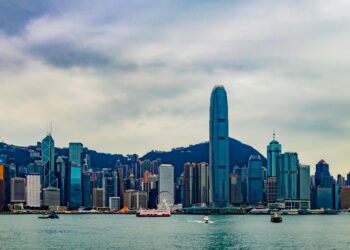 Cathie Wood Cheers Hong Kong’s Crypto And Web3 Push: US Missing The Boat?