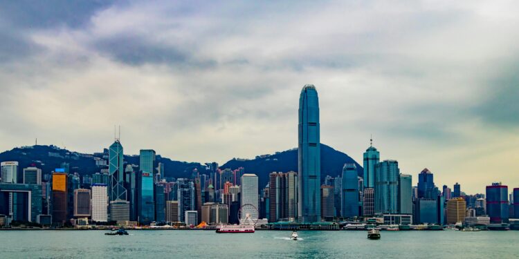 Cathie Wood Cheers Hong Kong’s Crypto And Web3 Push: US Missing The Boat?