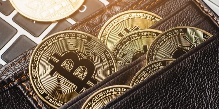Chinese Fraud Victims Seek Government Aid in Recovering 61,000 BTC Seized by UK Law Enforcement