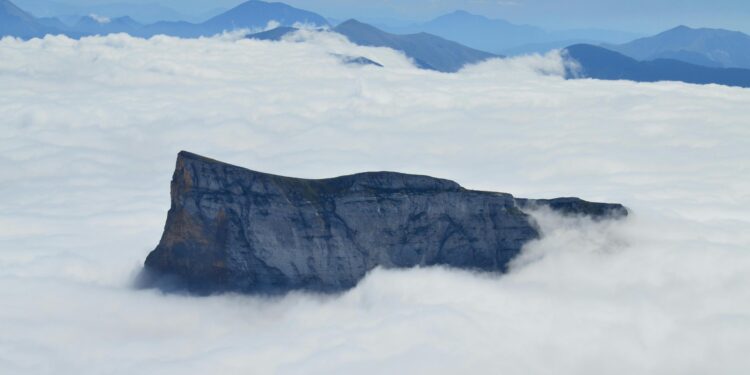 Bitcoin Ready For New All-Time High, But Analyst Says It Needs To Clear This Level First