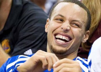 Golden State Warriors Set Sights on Coinbase After FTX Debacle