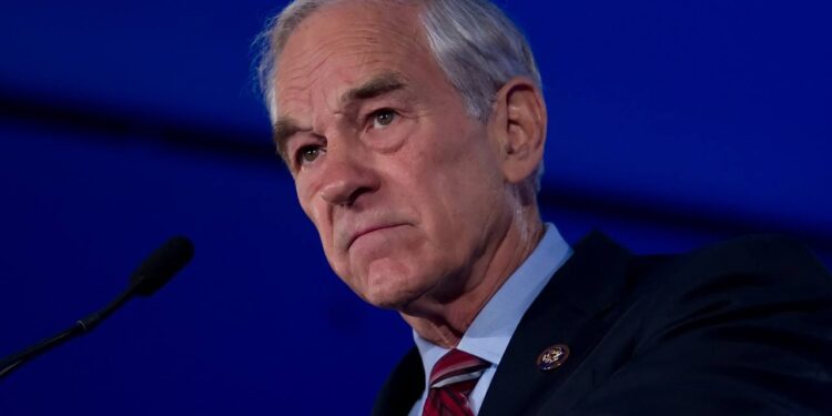Fed Boss Won’t Leave: Ron Paul Slams Powell’s ‘Untouchable’ Authority