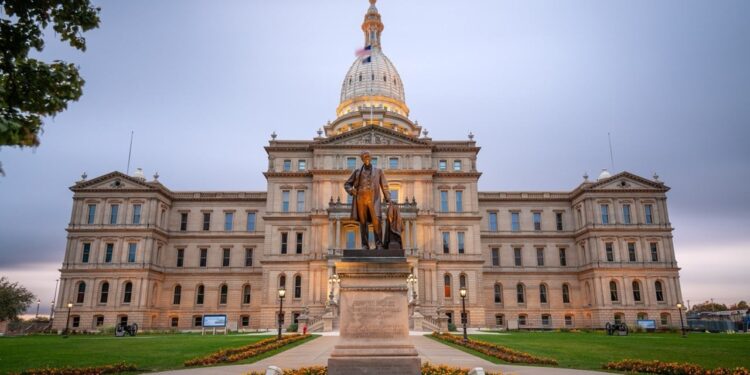 Michigan Pension Fund Invests $10 Million in Grayscale’s Ethereum ETFs