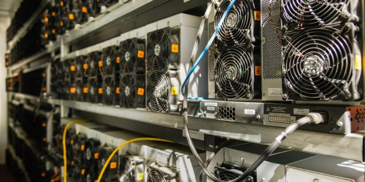 Bitcoin Miners Offload $14 Billion BTC
