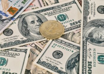 Bitcoin Could Capture 10% Of $20 Trillion Global Money Supply Growth In 2025, Analyst Predicts