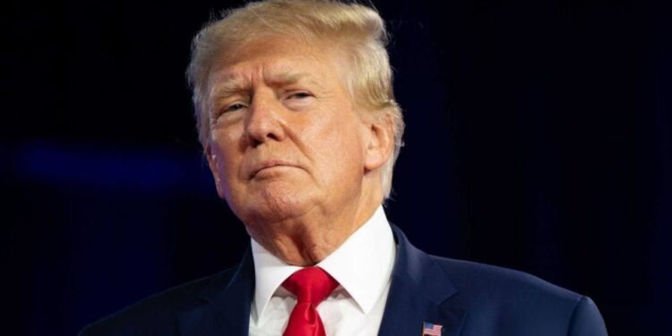 Trump Rings NYSE Bell, Promises to Do Something Great With Crypto