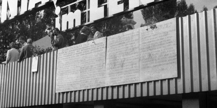 ARKA NOEGO / NOAH’S ARK: On Solidarity and Bitcoin