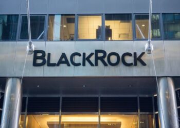 Blackrock CEO Larry Fink Believes Bitcoin Could Reach $700K