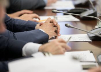 Congress Panel Probes Crypto Debanking Amid Industry Uproar