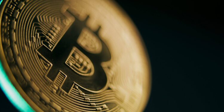 Bitcoin Technical Analysis: Bearish Signals Point to Potential Collapse Below $96,000