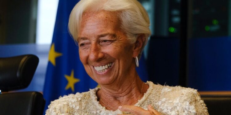 Christine Lagarde en Garde: Bitcoin Will Not Enter Central Bank Reserves