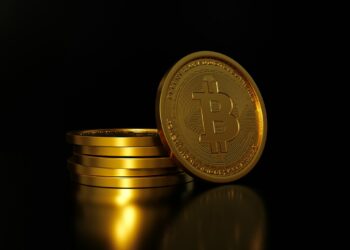 Is Bitcoin Showing Another False Downside Deviation? Analyst Weighs In