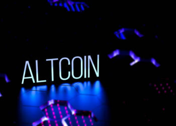 Waiting For An Altcoin Season? Analyst Says A Weekly Close Above This Level Would Trigger A Rally