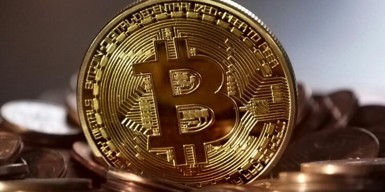 Crypto Analyst Bucks Back Against Bearish Sentiment, Top Is Not In