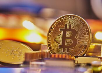 Bitcoin’s Bearish Turn: Rising Wedge Collapse Signals Drop To $73,919