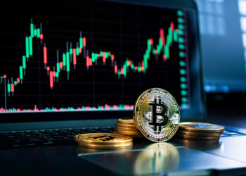 Bitcoin Is the Future, US Dollar Is A Scam—Robert Kiyosaki