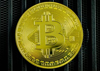 Historic Moment For Bitcoin? BTC Edges Closer To Shattering Longstanding 4-Year Cycle Theory