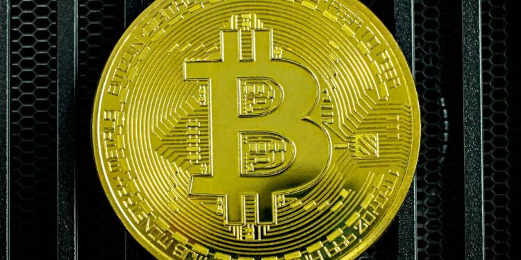 Historic Moment For Bitcoin? BTC Edges Closer To Shattering Longstanding 4-Year Cycle Theory
