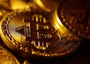 Bitcoin Price Watch: $85K Pivot Sets Stage for Weekend Fireworks