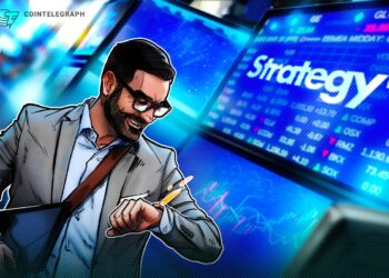 Strategy ends April up 32% in best month since November as Q1 earnings loom