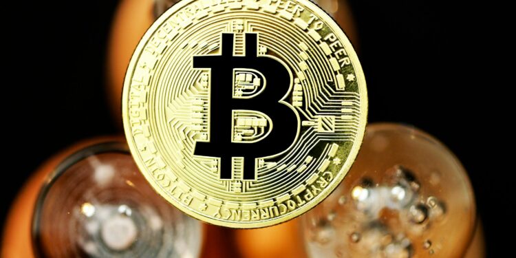 Bitcoin Outshines Wall Street Amid April Sell-Off Slide