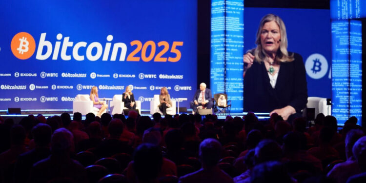 President Trump Supports Strategic Bitcoin Reserve Bill, Senator Lummis Says