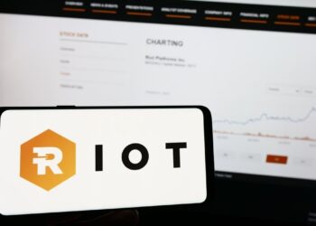 Riot Platforms Offloads 475 BTC Amid Tougher Mining Climate