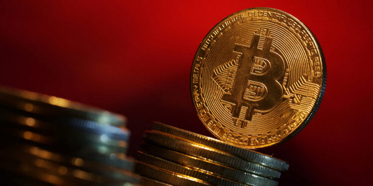 Bitcoin To Rally To $144,000 As Bull Flag Pattern Forms
