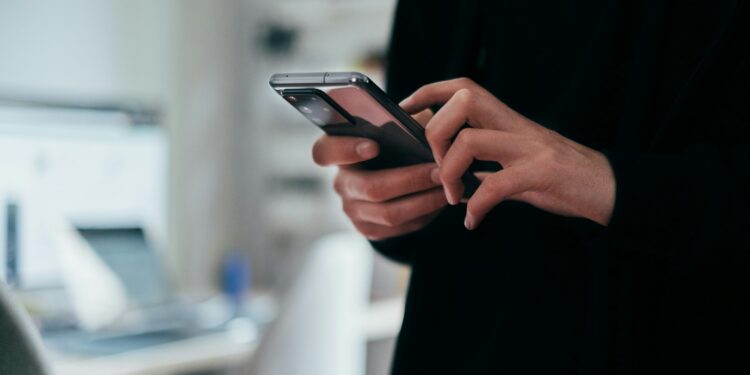 Blank Pi Network Wallets Spark Outcry—What’s The Network Hiding?