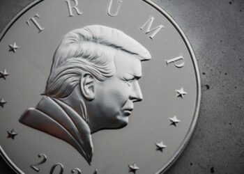 TRUMP Token In Trouble? Over $4 Million Liquidity Exit Sparks Crash Fears