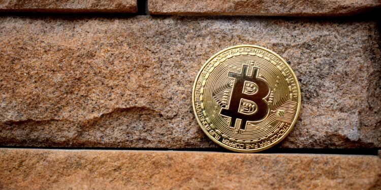 Bitcoin Signals Strength As Long-Term Holder Realized Cap Surges Past $20 Billion