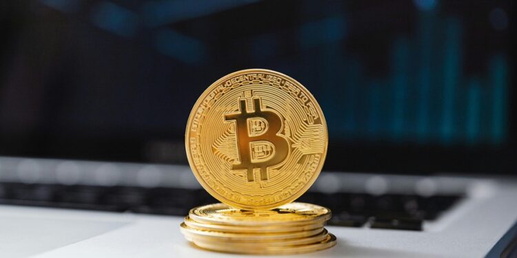 Bitcoin Stabilizes at $104,000 Mid-Range as Market Eyes Next Breakout