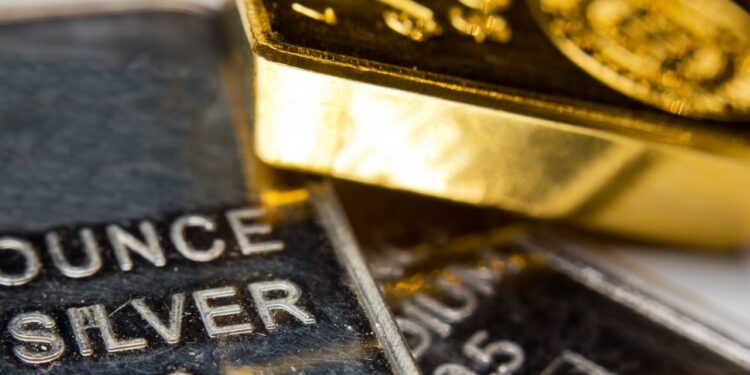 Silver and Platinum Break out as Dollar Hedge Game Shifts