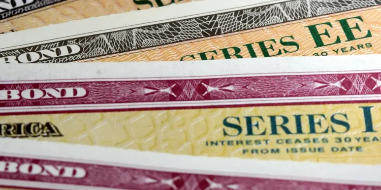 Tokenized Treasury Frenzy Fizzles With Stunning $800M Weekly Drop